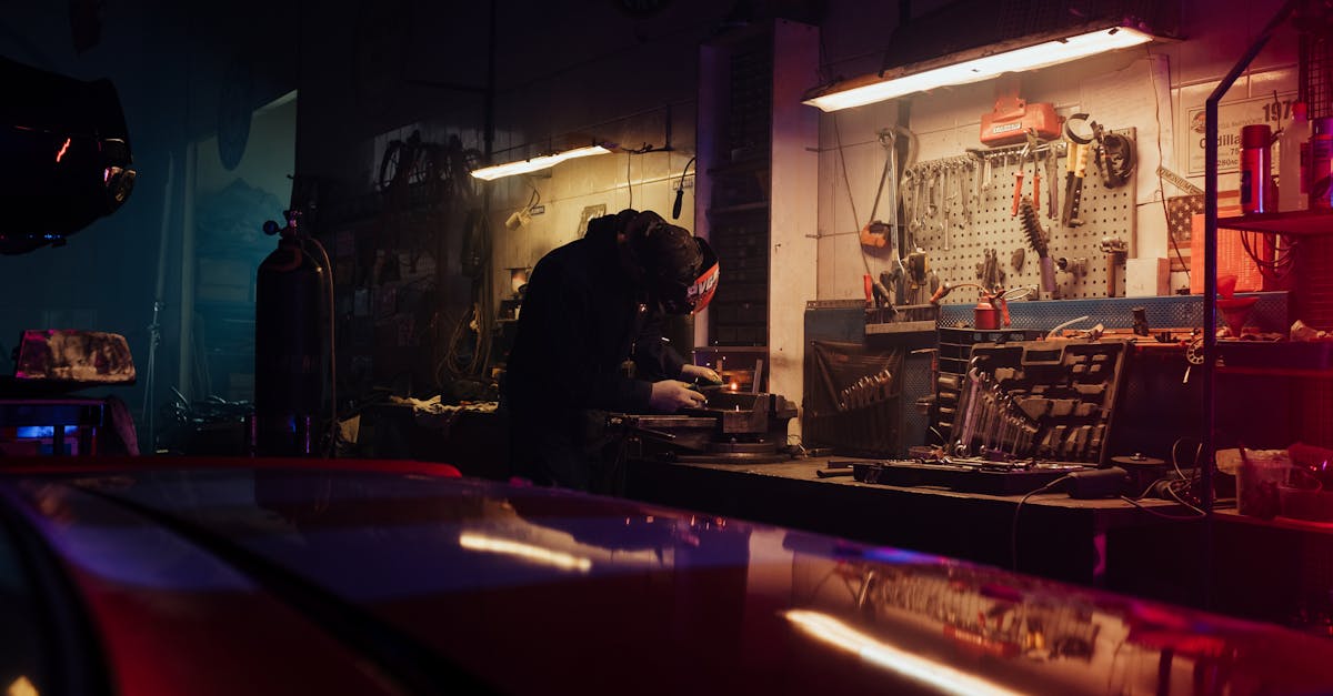 Garage door repairs Carrara